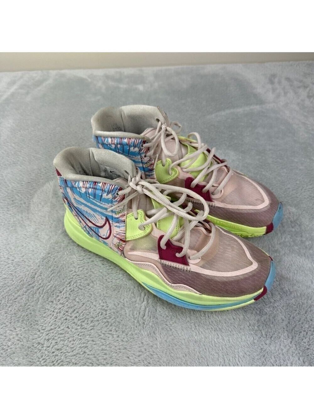Nike Men Sz 9.5 US/8.5 UK/43 EU Kyrie Infinity People Sweet Beer Volt CZ024-600
